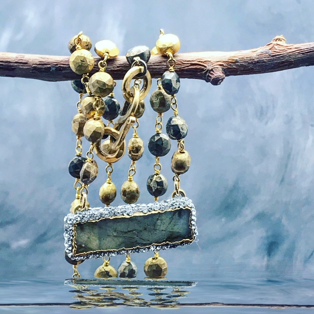 Matana Labradorite Pyrite rectangle pavé necklace - Picture 6 of 8